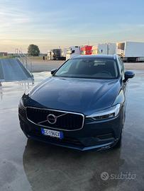 Volvo XC60 B4 autocarro aziendale