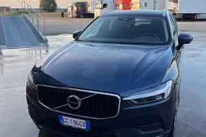 Volvo XC60 B4 autocarro aziendale