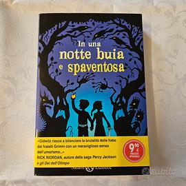 “In una Notte Buia e Spaventosa”, Gidwitz, Salani