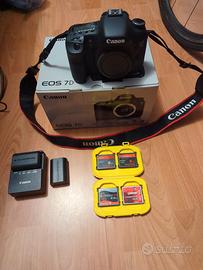 Canon Eos 7D     COME NUOVA!!!!