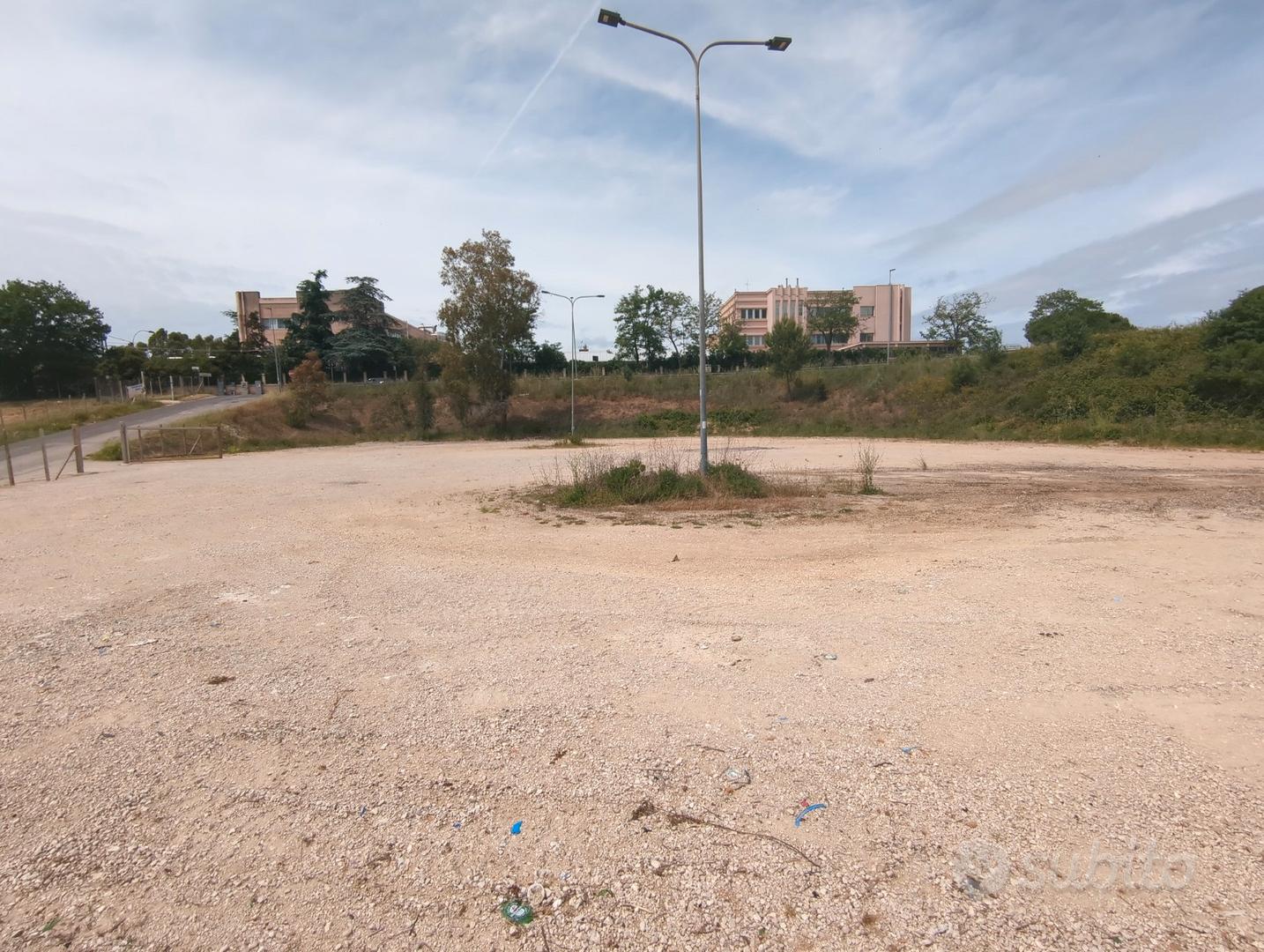 Terreno e LICENZA AUTODEMOLIZIONE - Vista 4