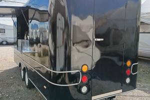 FOOD TRUCK NUOVO – MAI UTILIZZATO – ATTREZZATO 