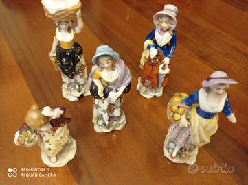 n.5 piccole damine in porcellana antiche 