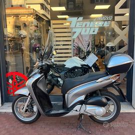 Honda SH 150, ben allestito, ben gommato, 12 mesi 