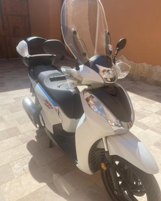Honda sh 300 sport