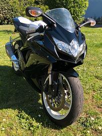 Suzuki gsxr 600 k8