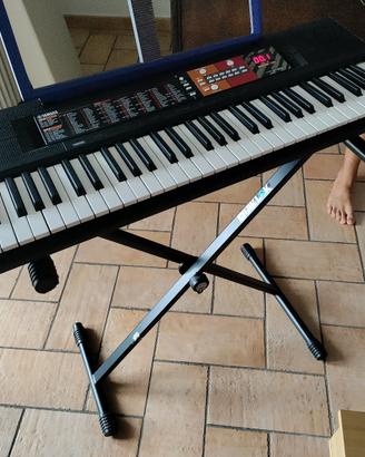 tastiera Yamaha par f51