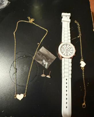 Kit orologio collana orecchini e bracciale