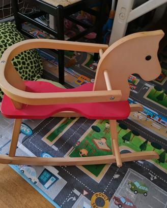 Cavallo a dondolo