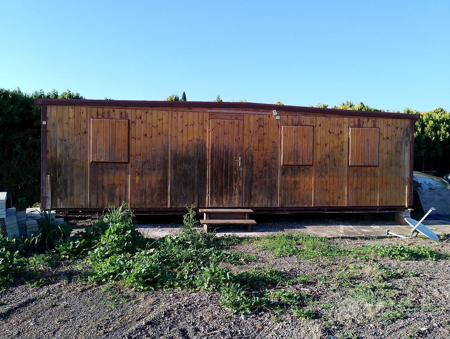 Bacheca A Forma Di Casetta In Metallo Con 2 Mensole In Legno - 24x12x29 Cm - Foto 8