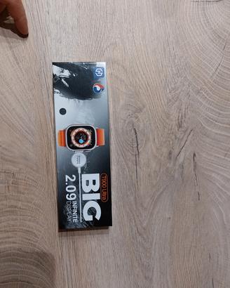 Smartwatch mod. Ultra, NUOVO completo di scatola