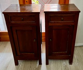 Comodini in legno vintage