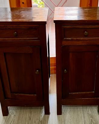 Comodini in legno vintage