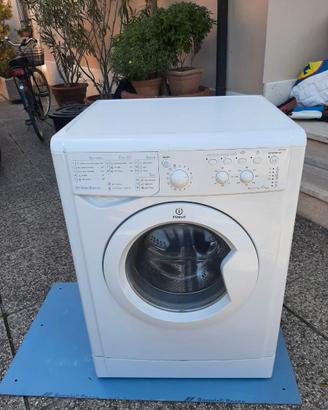 Lavatrice  Indesit iwc 71092
