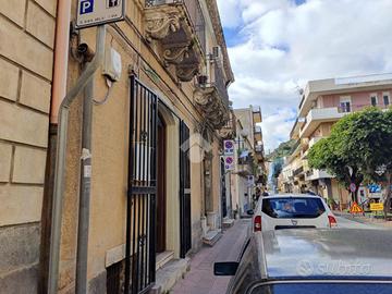 BOX A GIARDINI NAXOS