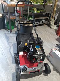 arieggiatore a scoppio per prato 