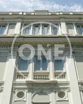 Palazzo / Stabile di 1389 m² a Frascati