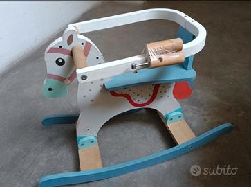 Cavallo in legno