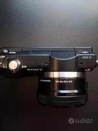macchina fotografica Sony alfa5000