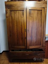 Armadio in legno massello stile Rustico 