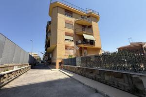 MONOLOCALE A NETTUNO
