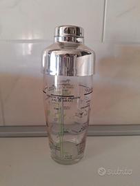 Shaker da cocktail in vetro per esibizioni