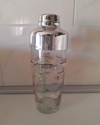 Shaker da cocktail in vetro per esibizioni