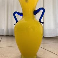 Vaso arredamento color giallo