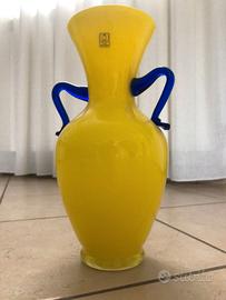 Vaso arredamento color giallo