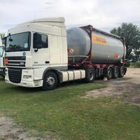 DAF 460 XF ADR anno 2011 km 1.100.000 manuale