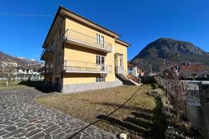 VILLA SINGOLA A TOLMEZZO