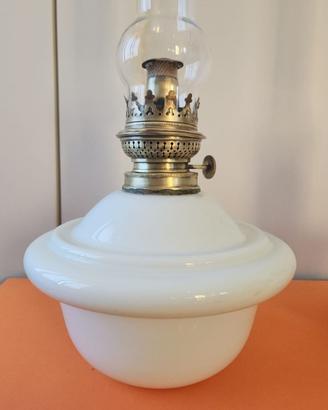 Antica lampada/lume a petrolio/olio primi 900