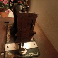 macchina da cucire Singer antica