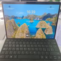 Surface Pro 8 11th RAM 8G 2.4 GHz 128 GB Intel i5