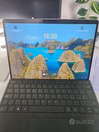 Surface Pro 8 11th RAM 8G 2.4 GHz 128 GB Intel i5
