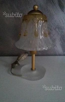 Lampada da tavolo