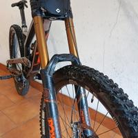 Downhill YT Tues 2017 pro