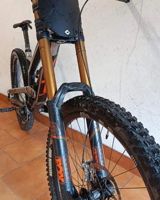 Downhill YT Tues 2017 pro