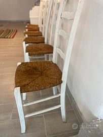 6 Sedie shabby in legno e paglia