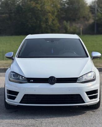 GOLF R