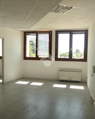 UFFICIO A SARONNO
