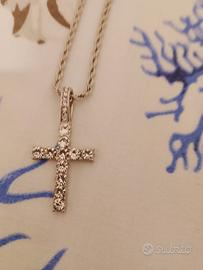 Collana con ciondolo a Croce in punti luce - Stile