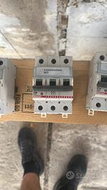 BTicino magnetotermico 3 poli, curva C, 32 A