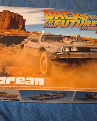 Modellino De Lorean di Ritorno al Futuro III