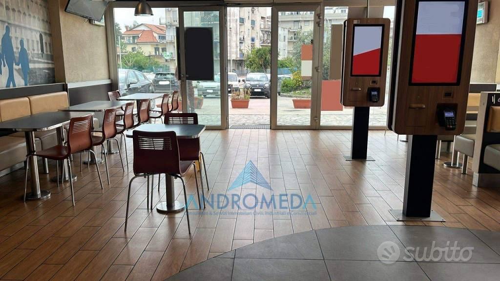 Immobile di 510 m² a San Nicola la Strada - Vista 2