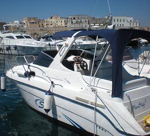 Saver Riviera 24 pronta alla boa