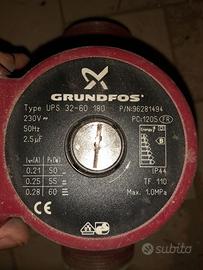 Pompa Circolatore Grundfos UPS 32-60 180