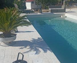 Villa con piscina Ultima settimana 1000 euro