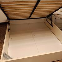 Letto cassone matrimoniale  + materasso