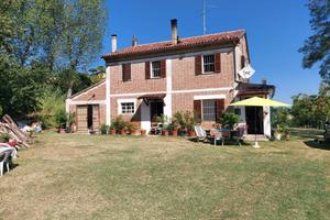 Villa di 273 m² con 5 locali e box auto doppio a M